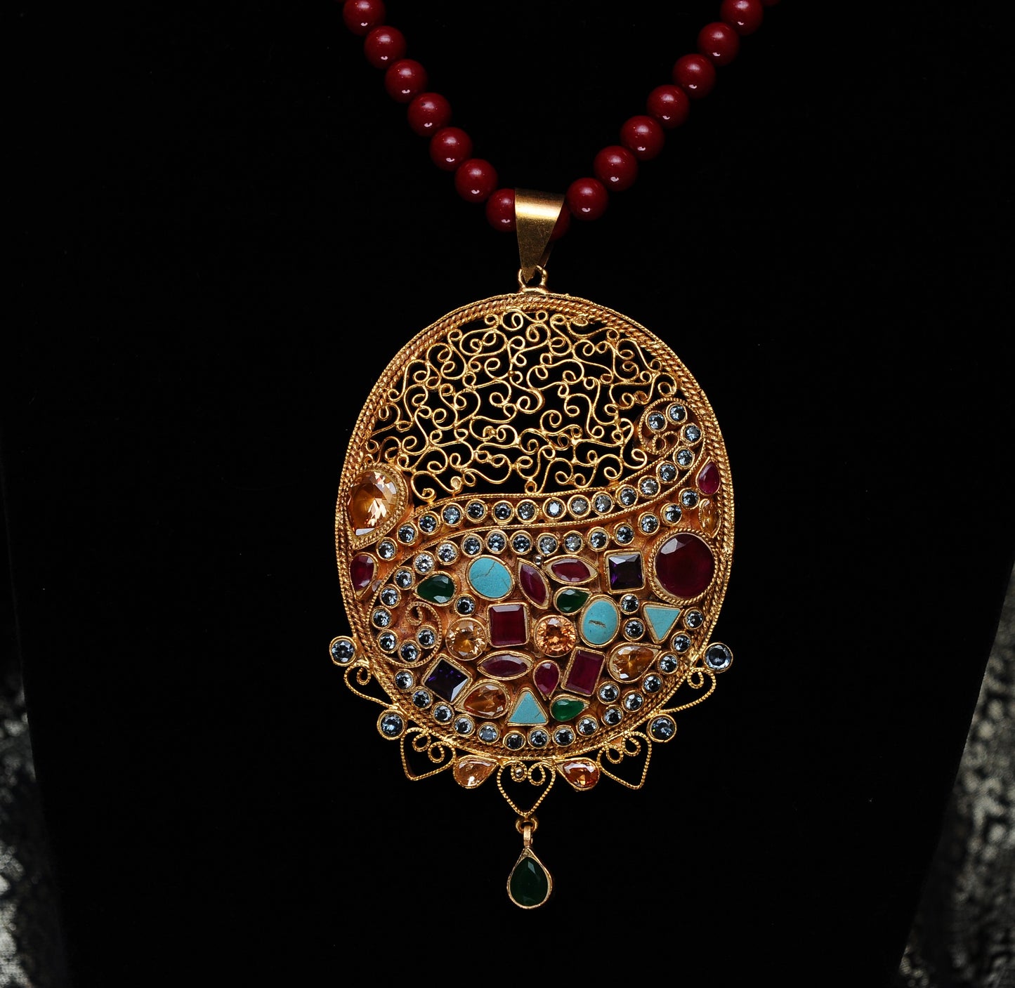 Crimson Mirage Pendant Necklace-Kundan