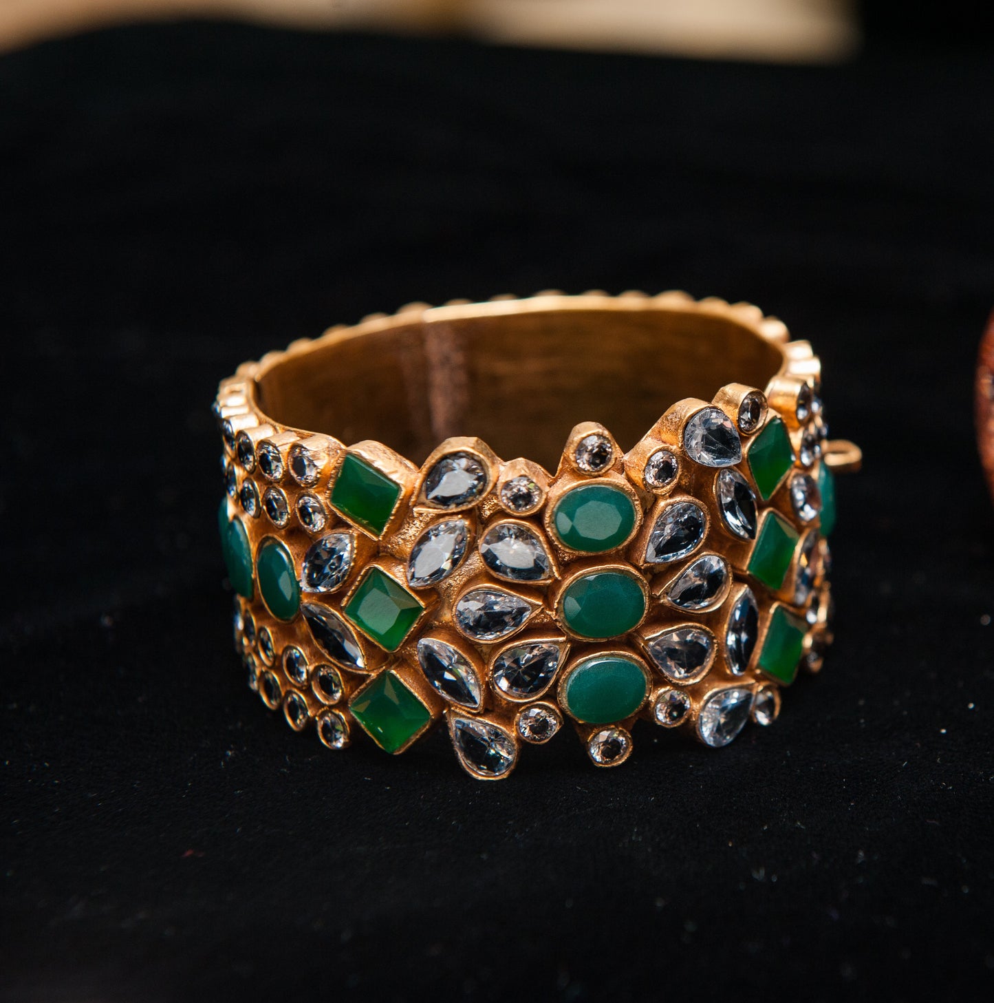 Royal Mirage-Kundan Bangle