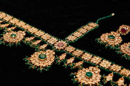 Emerald Bloom Set-Kundan
