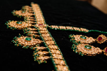 Emerald Bloom Set-Kundan