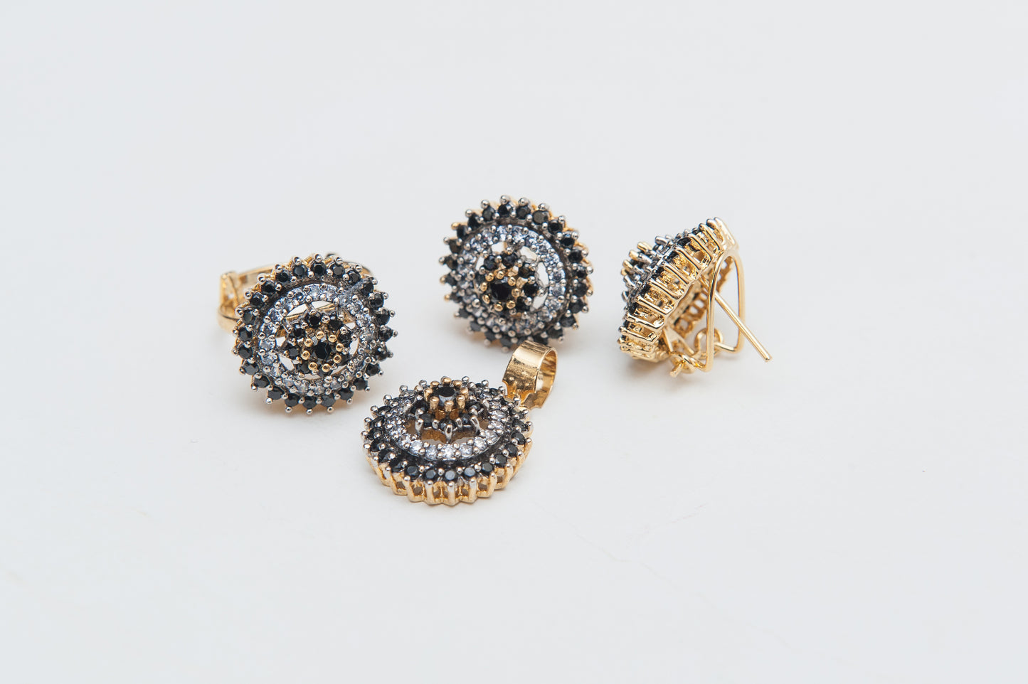 Midnight Aura Locket Set-Gold Plated
