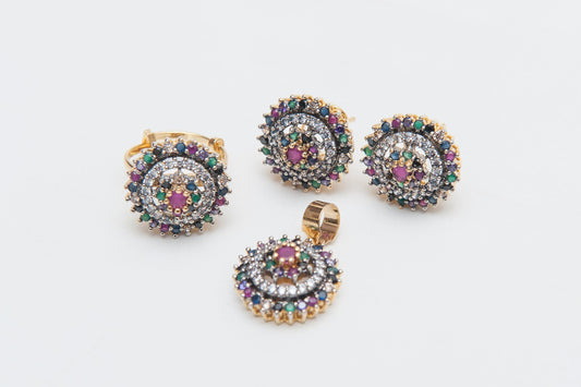 Zeenat Locket Set-Gold Plated