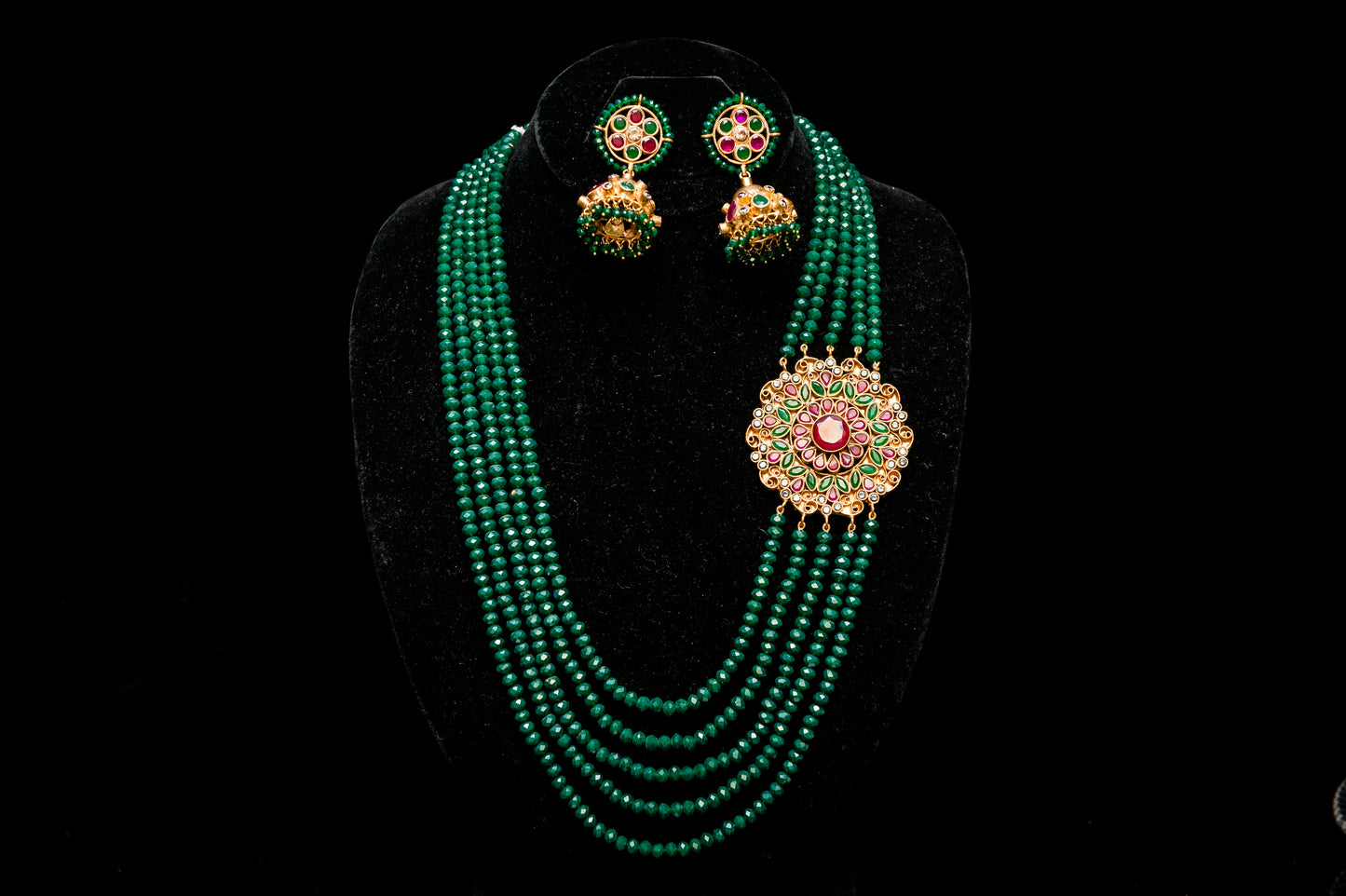 Verdant Radiance Set-Kundan