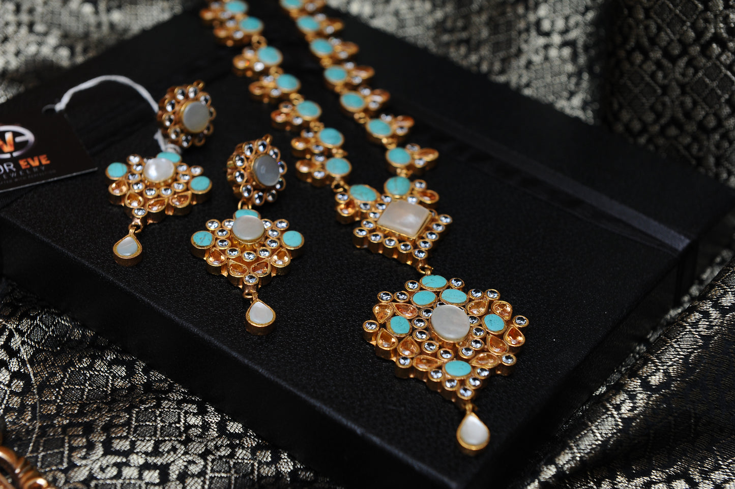 Frosted Oasis Set-Kundan