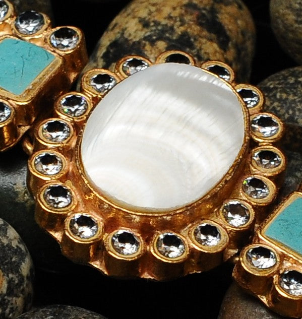 Tranquil Crest Bracelet-Kundan