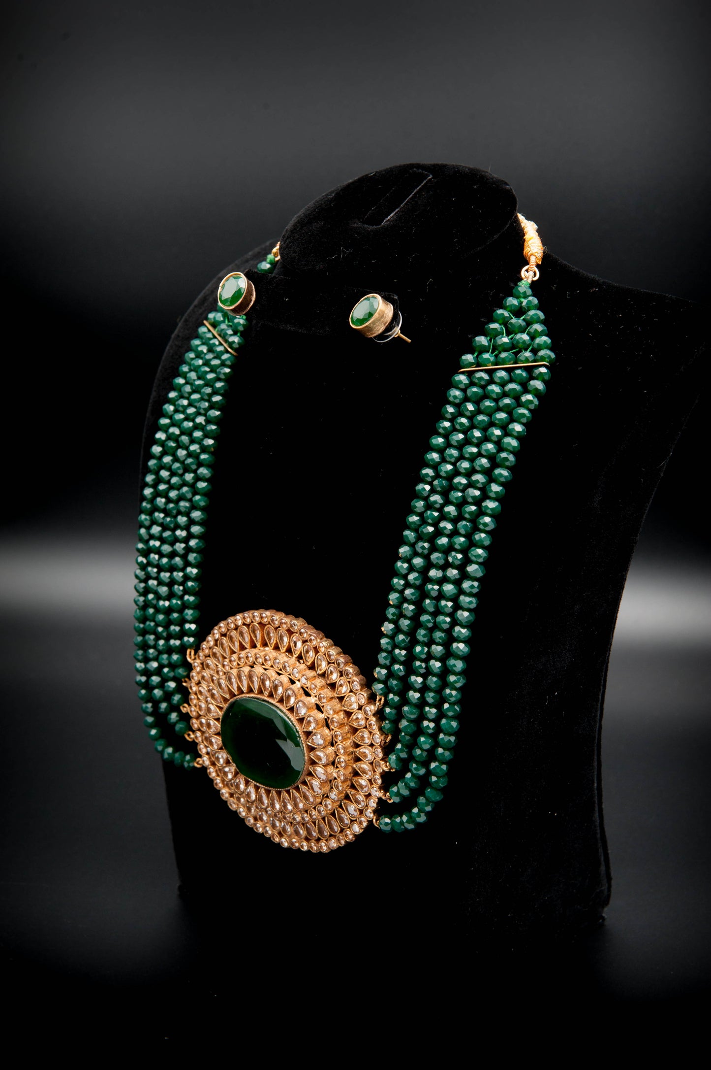 Emerald Empress-Kundan Set