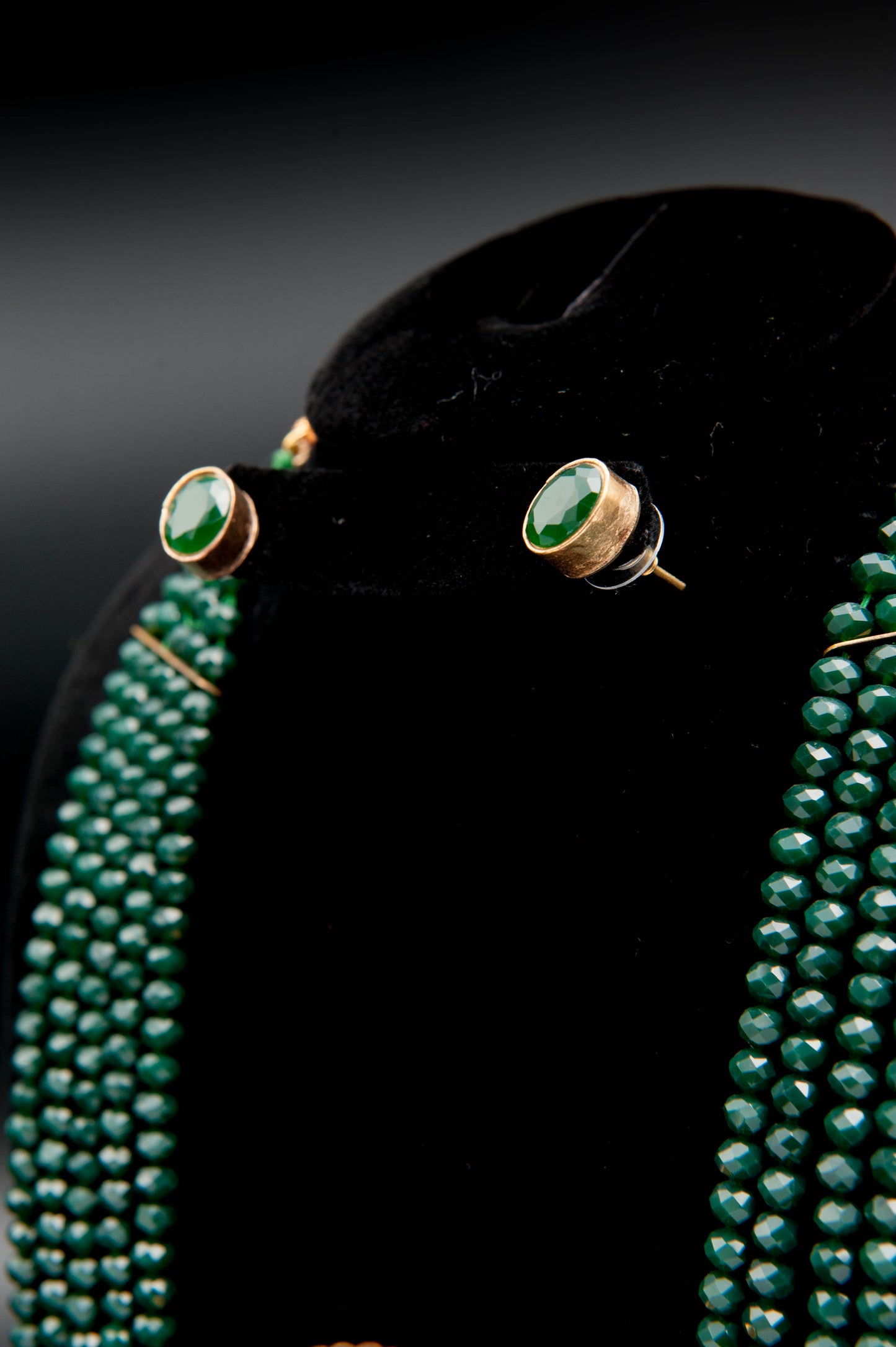 Emerald Empress-Kundan Set