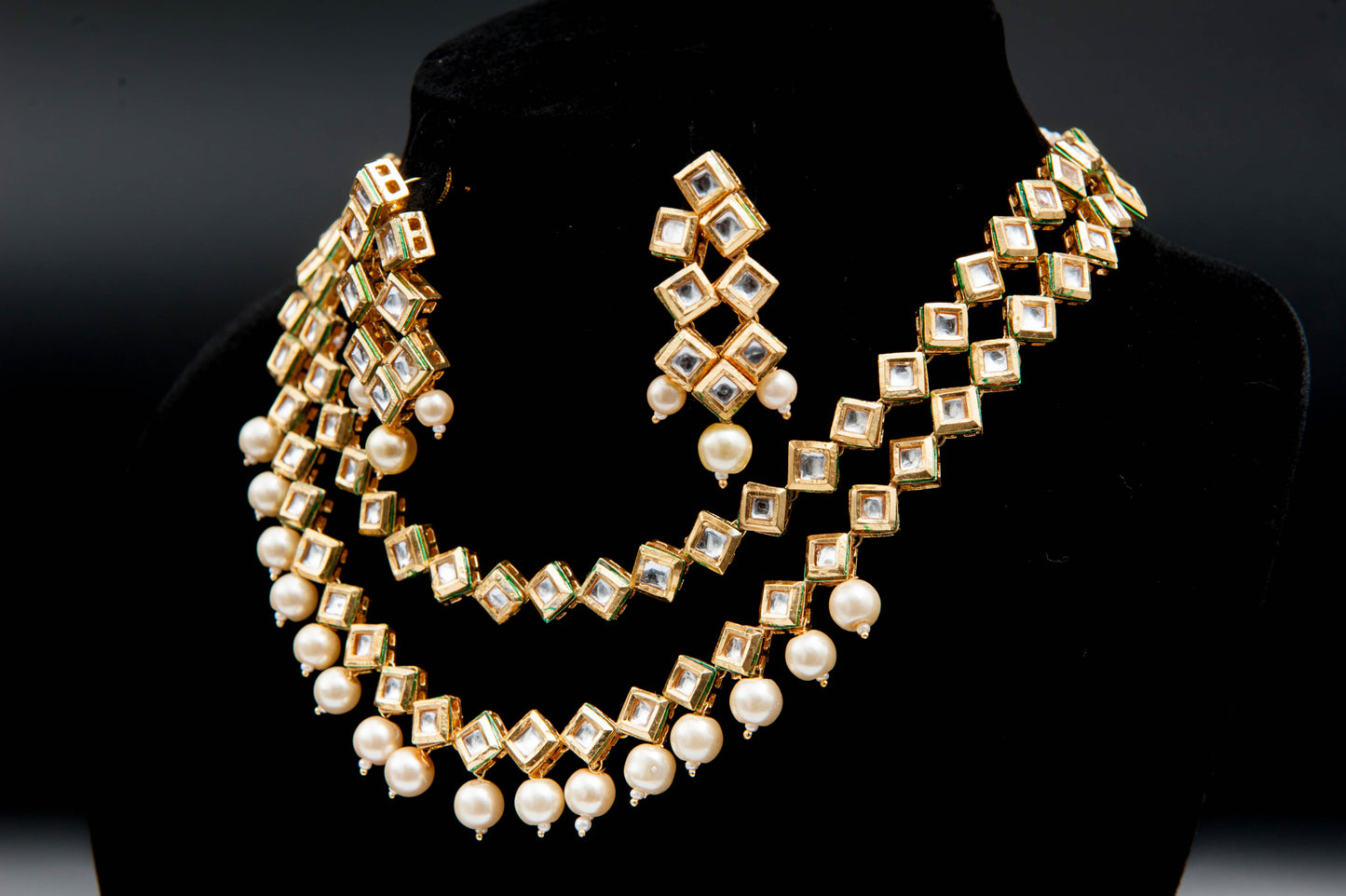 Zigzag Grace-Kundan Set