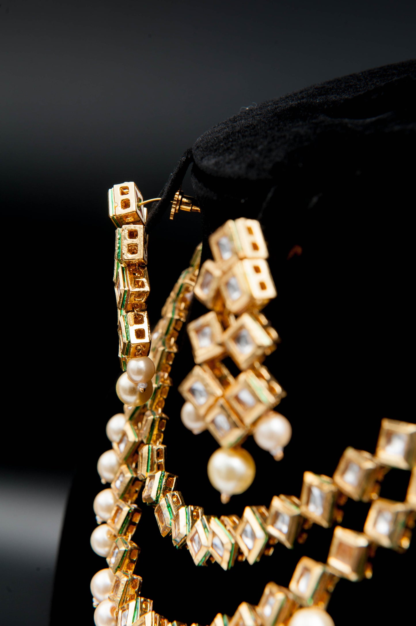 Zigzag Grace-Kundan Set